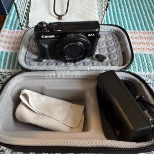 Canon G7X Digital Camera - Black